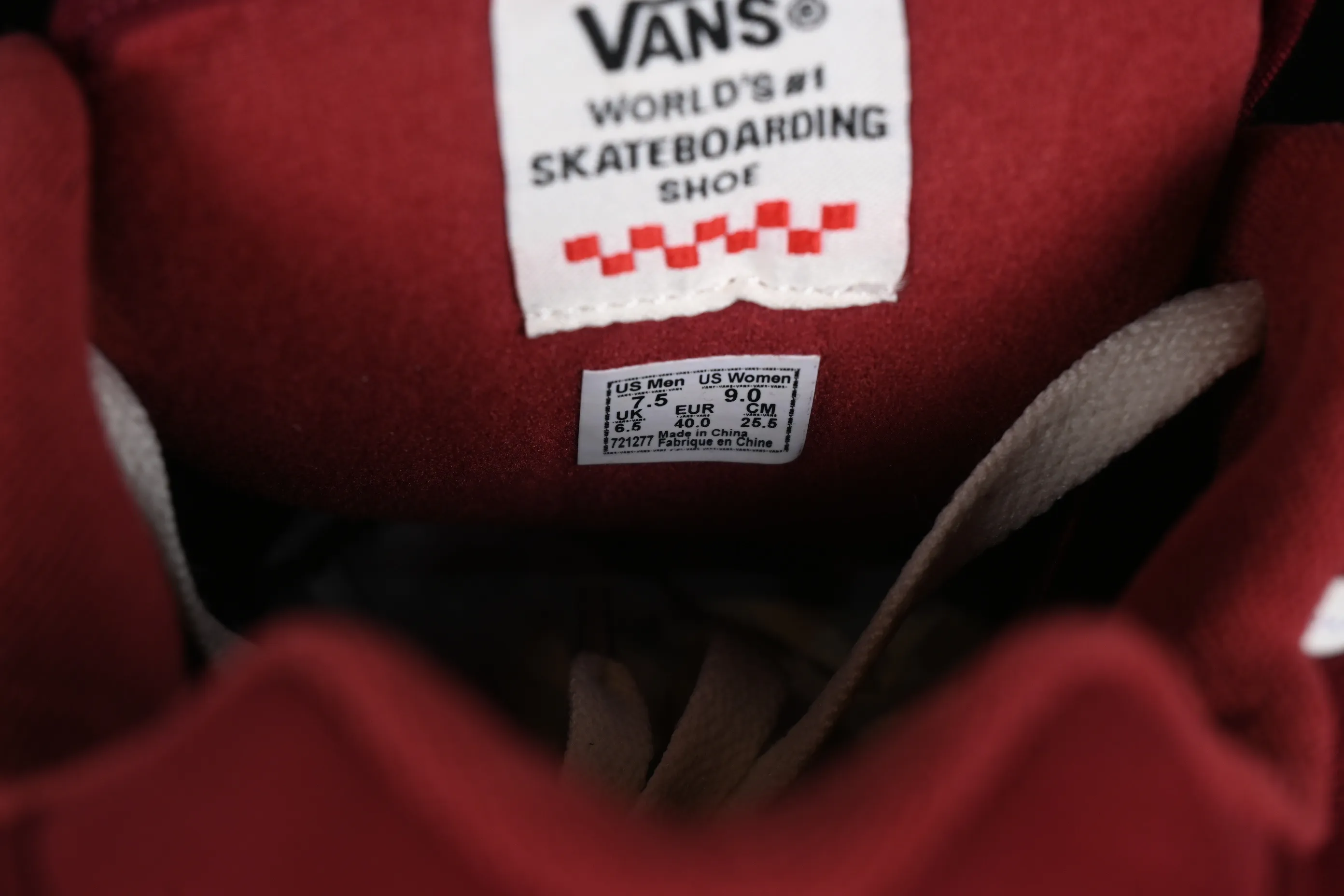 All categories Vans Vans series Vans Mid Vans China Vans Rowley XLT series Vans official shock-absorbing and wear-resistant retro skateboard shoes VN000E217YO